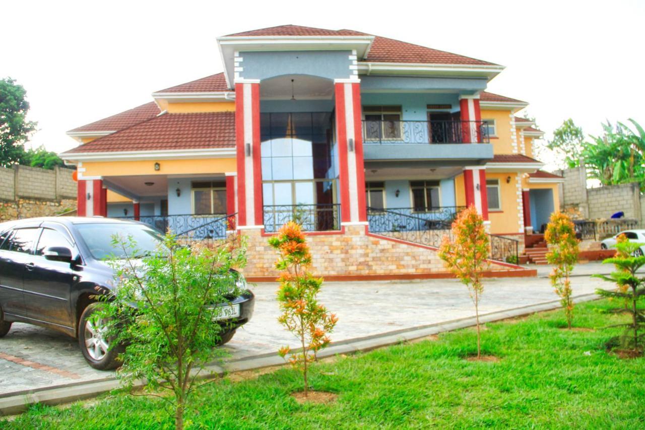 Fort Heights Homestay Fort Portal Exterior photo